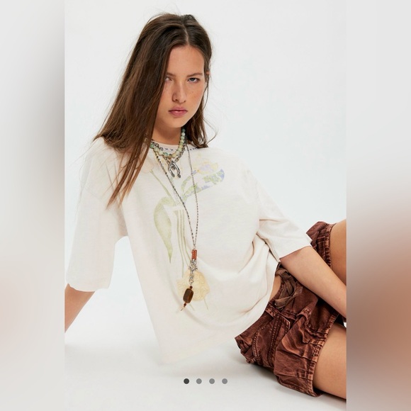 Free People In Spring Tee - Picture 1 of 9